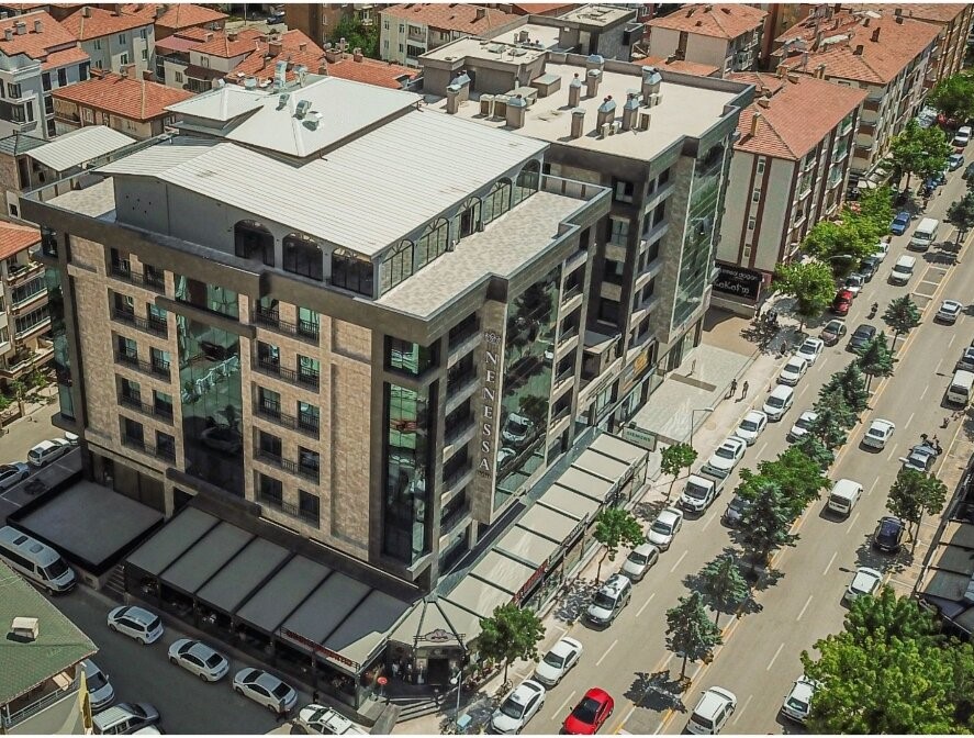 Nenessa Hotel