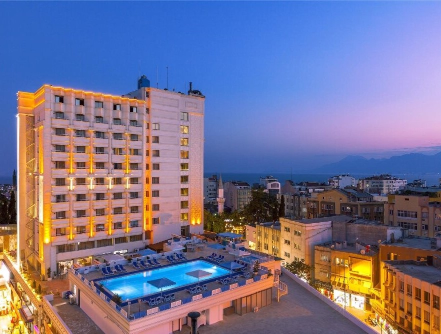 Best Western Plus Khan Otel