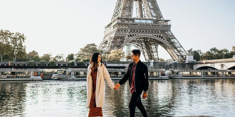 İzmir'den Direkt Sefer ile Sevgililer Gününe Özel Brüksel & Brügge Romantik Paris Turu Rotası