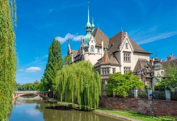 Elegant Noel Pazarları Turu Ajet Havayolları ile 3 Gece - BSL-BSL