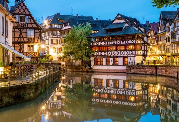 Elegant Noel Pazarları Turu Türk Havayolları ile 4 Gece - BSL-BSL