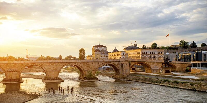 Balkan Üçgeni Turu Yılbaşı Özel Türk Havayolları ile 3 Gece 4 Gün
