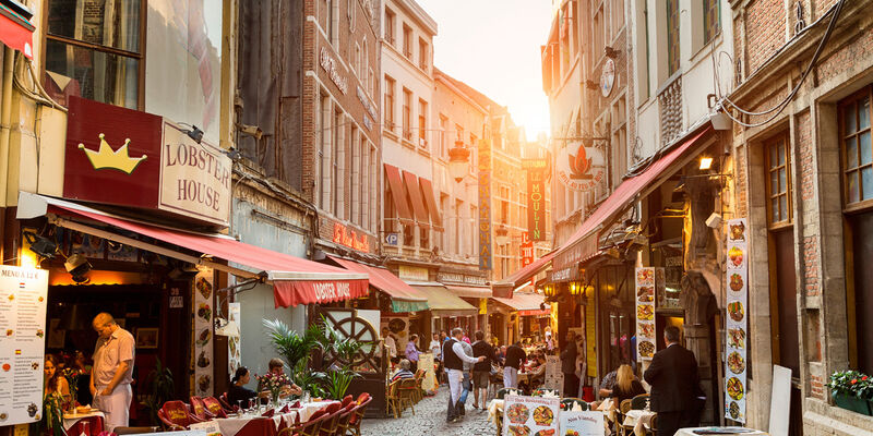 Maxi Benelüks & Paris & Alsace Turu Ajet ile 7 Gece 8 Gün BSL-AMS