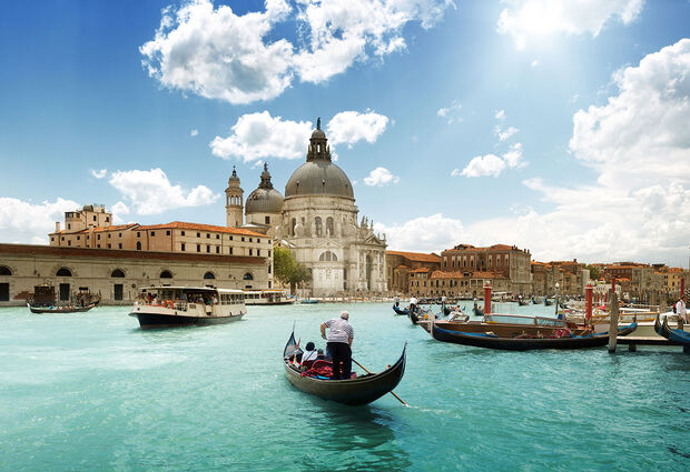 Floransa & Venedik Turu Pegasus Havayolları ile 4 Gece (VCE-BLQ) 