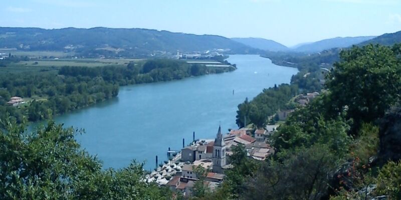 Rhone Nehri & Güney Fransa & Provence & İsviçre Turu Charter (1)