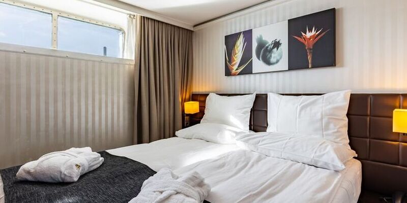 Ren Nehri'nde Almanya ve Fransa (Charter)