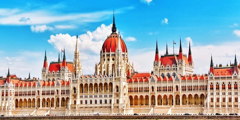 PGS Hy ile Grand Orta Avrupa & Hallstatt ve Salzburg Turu (PRG-BUD)