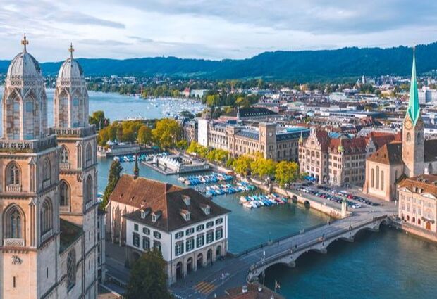 Masal Şehirler & İsviçre ve Alpler Turu Kurban Bayramı Özel THY İle 3 Gece 4 Gün