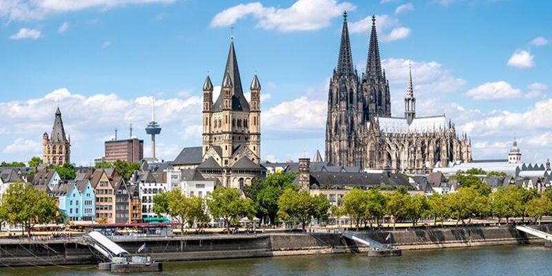 Yel Değirmenlerinden Eyfel'e Benelüks & Paris & Almanya