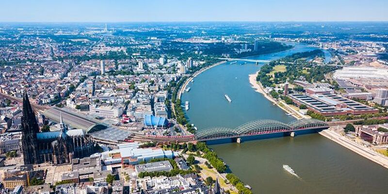 Yel Değirmenlerinden Eyfel'e Benelüks & Paris & Almanya