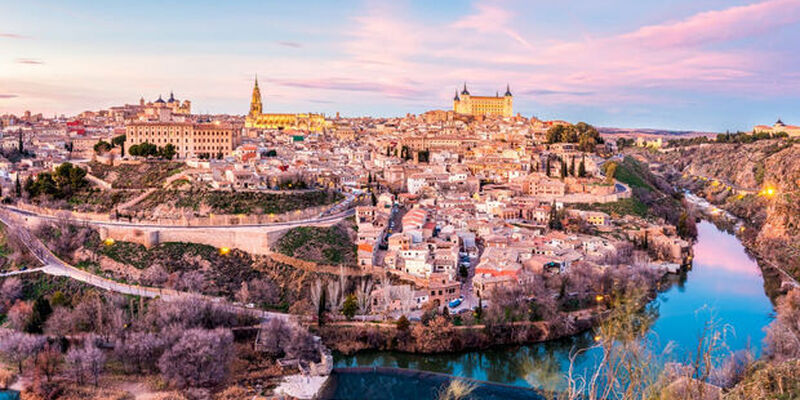 Endülüs Turu Pegasus Havayolları ile 4 Gece 5 Gün (SVQ-SVQ)