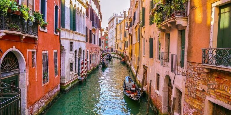 Espresso İtalya Pegasus Havayolları ile 5 Gece 6 Gün (BLQ-FCO)