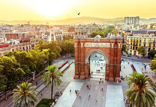 Akdeniz Triosu Pegasus Havayolları ile 7 Gece 8 Gün (BGY-BCN) 