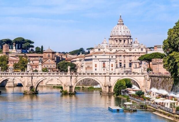 Klasik İtalya Turu Pegasus Havayolları ile 7 Gece 8 Gün (FCO-BGY)