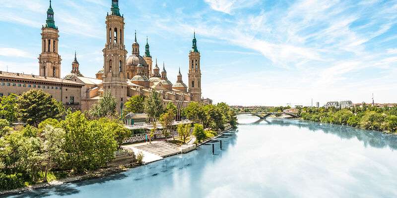 Malaga & Sevilla & Cordoba & Granada Özel Havayolları ile 4 Gece (LEI-LEI)