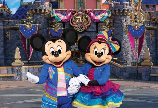 Paris & Disneyland Turu Thy İle Sömestre Özel Disneyland Konaklama & Multi-Park Giriş Dahil 4 Gece 5 Gün 2026 - 24 Ocak