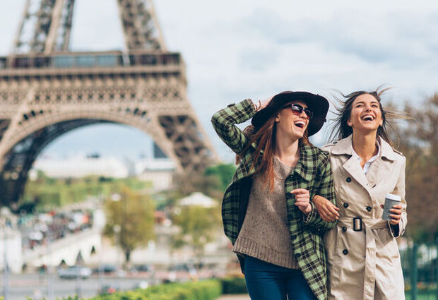 Adana Çıkışlı Maxİ Benelüx Paris Alsace Turu Sunexpress Havayolları ile 7 Gece 8 Gün DUS-DUS