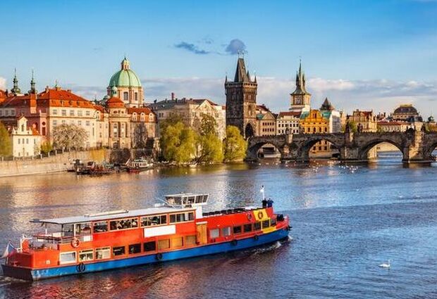 Otobüslü Orta Avrupa Rotası 7 Gece 9 Gün