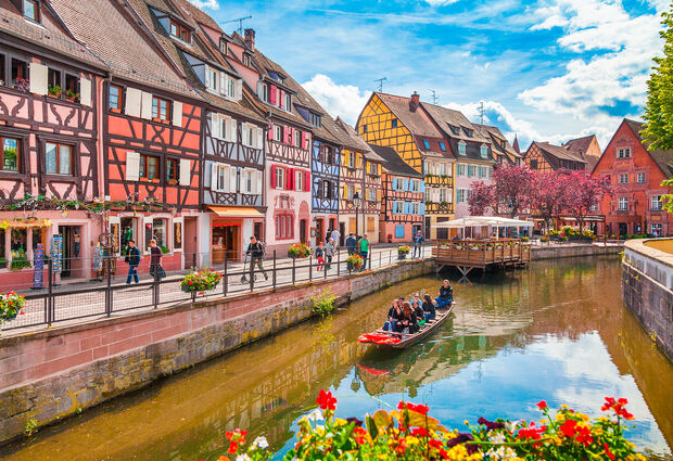 Elegant Alpler & Bernina Ekspresi Turu Pegasus Havayolları ile 3 Gece (BSL-BGY)