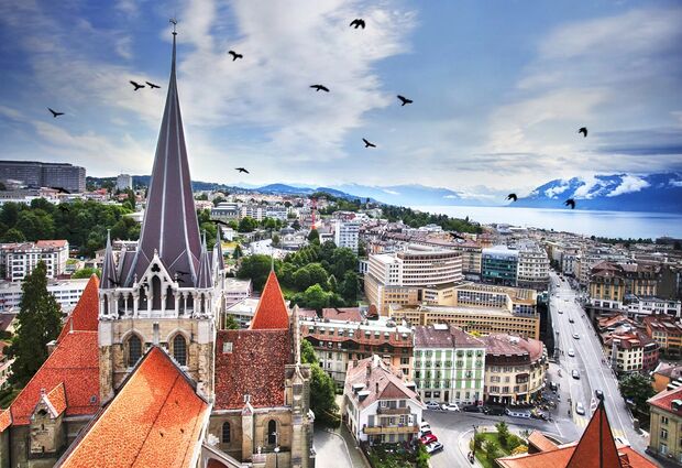 İzmir’den Bernina Express ile Noel Pazarları ve Bir Avrupa Masalı Turu SunExpress Havayolları ile 7 gece