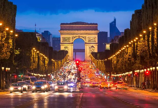 THY ile Yel Değirmenlerinden Eyfel'e Benelüks & Paris & Almanya 7 Gece (DUS - CGN)