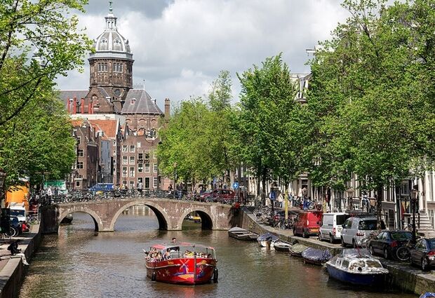 Galatasaray & Ajax Amsterdam Maç Bileti Dahil Şampiyonlar Ligi Maç Turu Türk Havayolları ile 2 Gece