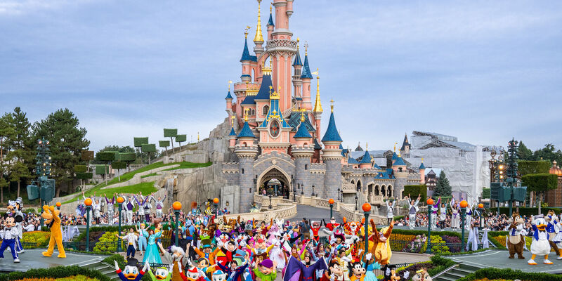 THY ile 23 Nisana Özel Görkemli Paris & Disneyland Turu - Tüm Turlar ve Disneyland Çift Park Bileti Dahil - 3 Gece 4 Gün