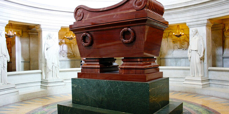 İzmir den SunExpress ile Benelüks - Paris - Almanya Turu 6 Gece 8 Gün 