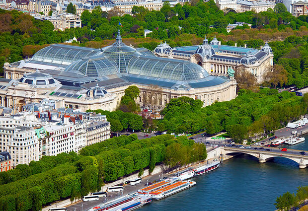 İzmir den SunExpress ile Benelüks - Paris - Almanya Turu 6 Gece 8 Gün 