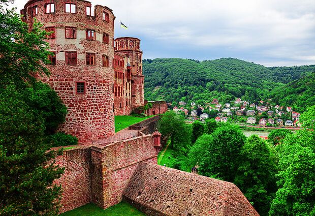 Sabiha Gökçen den AJET ile Fransa - İsviçre - Almanya Turu 3 Gece 4 Gün - (BSL-BSL)