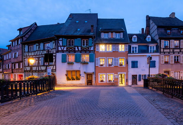 Sabiha Gökçen'den AJet ile Fransa & İsviçre & Almanya Turu - 3 Gece 4 Gün - (STR-STR)