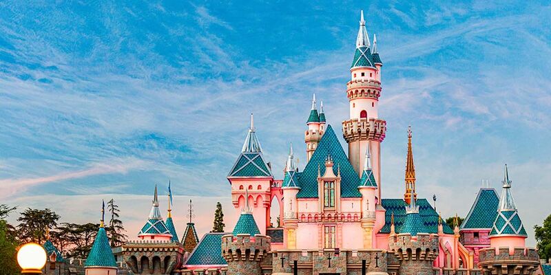 İstanbul dan THY ile Paris - Disneyland Turu 3 Gece 4 Gün