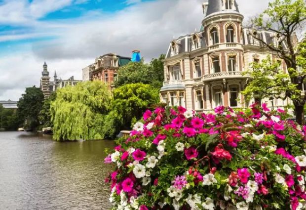 Gaziantep'ten Benelüx & Paris Almanya SunExpress Havayolları ile 8 Gece