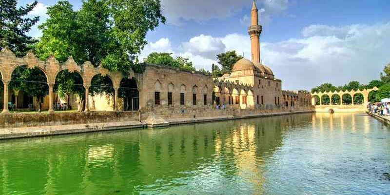 İzmir Çıkışlı Uçaklı Butik Gaziantep Şanlıurfa Mardin Diyarbakır Turu 2 Gece Otel Konaklamalı