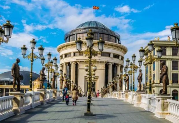 6 Ülke ile Mega Balkan Turu Türk Havayolları ile Ekstra Turlar & 7 Akşam Yemeği & Balkan Gecesi Dahil