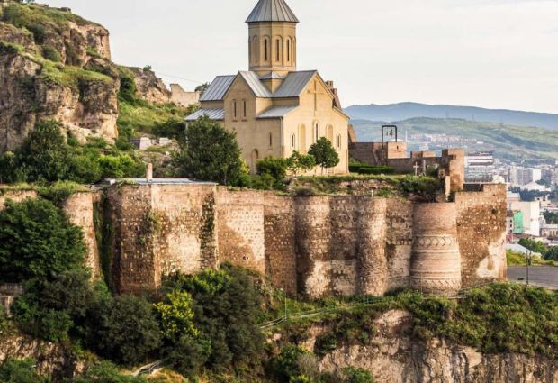 Dolu Dolu Gürcistan Turu Batum ve Tiflis Rotası