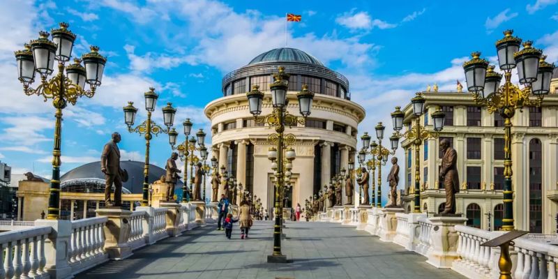 6 Ülke ile Mega Balkan Turu Türk Havayolları ile Ekstra Turlar & 7 Akşam Yemeği & Balkan Gecesi Dahil