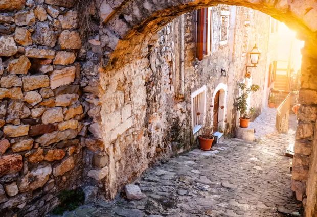 Kosovalı Büyük Balkanlar Turu - AJet ile - Extra Turlar ve Akşam Yemekleri Dahil (TIA-PRN)