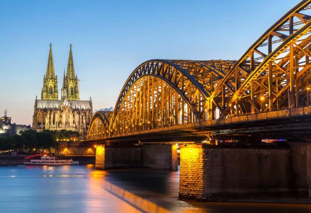 Benelux & Paris İkonları Turu - THY ile - 4 Gece - Sabah Paris Gidiş – Akşam Köln Dönüş - V7