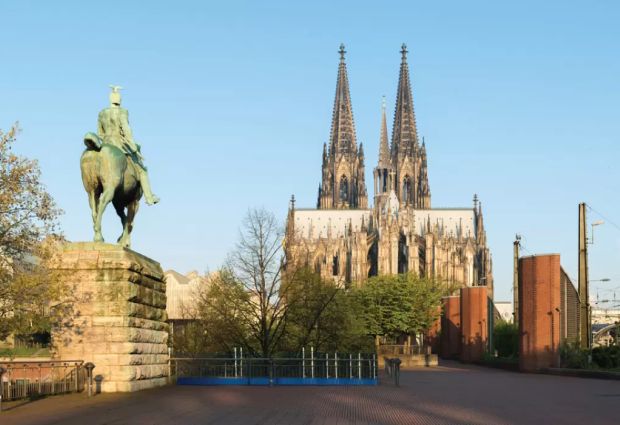 Benelux & Paris İkonları Turu - THY ile - 4 Gece - Sabah Paris Gidiş – Akşam Köln Dönüş - V7