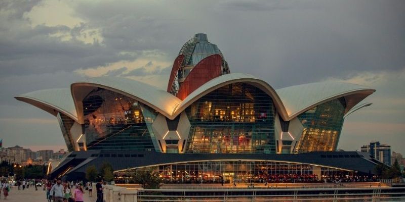 İstanbul Çıkışlı Azerbaycan Masalı Bakü Turu Ajet Havayolları ile 3 Gece