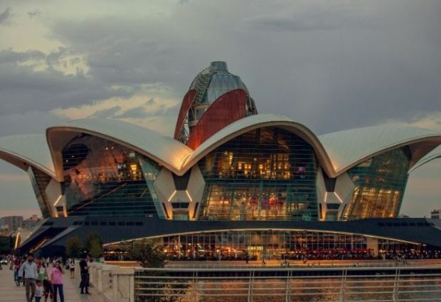 İstanbul Çıkışlı Azerbaycan Masalı Bakü Turu Türk Havayolları ile 3 Gece