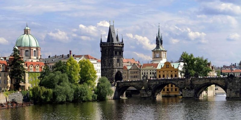 Görkemli Orta Avrupa Budapeşte & Viyana & Prag 7 Gece - Bratislava Turu Dahil - AJET ile 11 Ekim (2026 Sonbahar Dönemi)