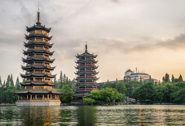Dolu Dolu Yangtze Nehri’nde Baştan Başa Çin Rotası