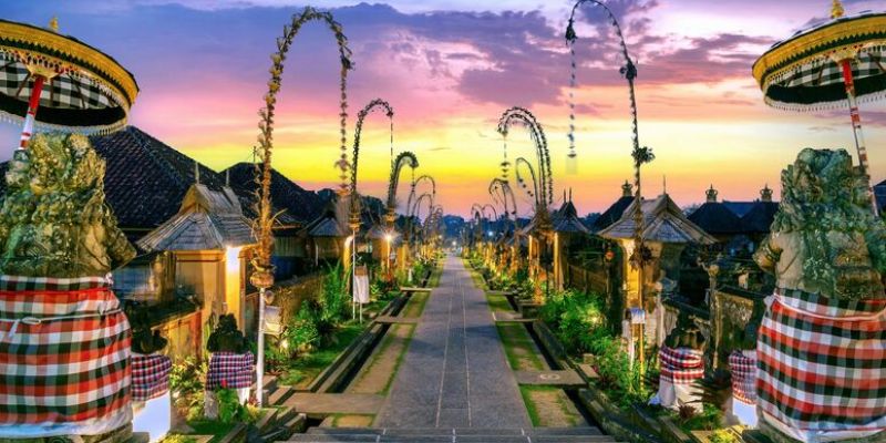 Comfort Ubud & Bali Turu Emirates Havayolları ile 6 Gece Ekstra Turlar Dahil DPS-DPS