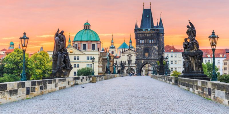 Bohemya'nın Işıltısı Prag Turu 3 Gece Ajet Havayolları İle Yaz Dönemi