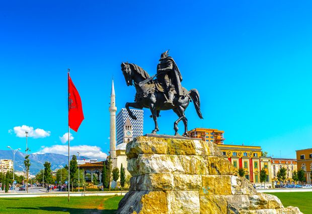Sabiha Gökçen Kalkışlı Arnavutluk - Makedonya - Kosova Turu 3 Gece 4 Gün - AJET ile TIA-PRN