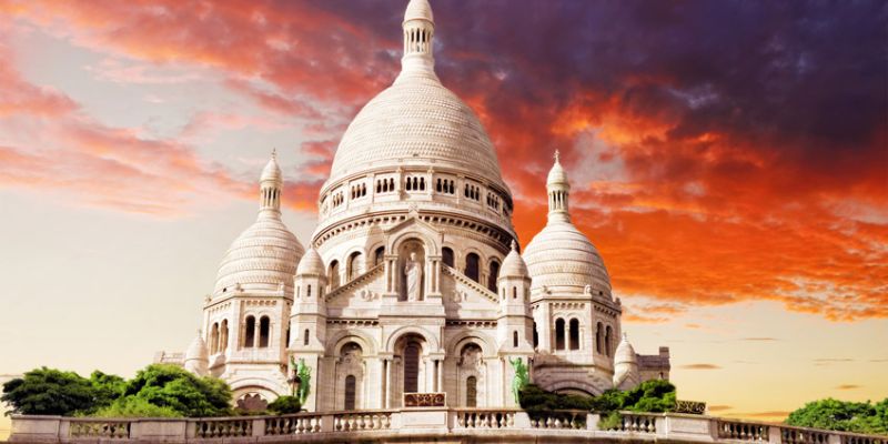 Paris Turu Pegasus Hava Yolları ile 3 Gece