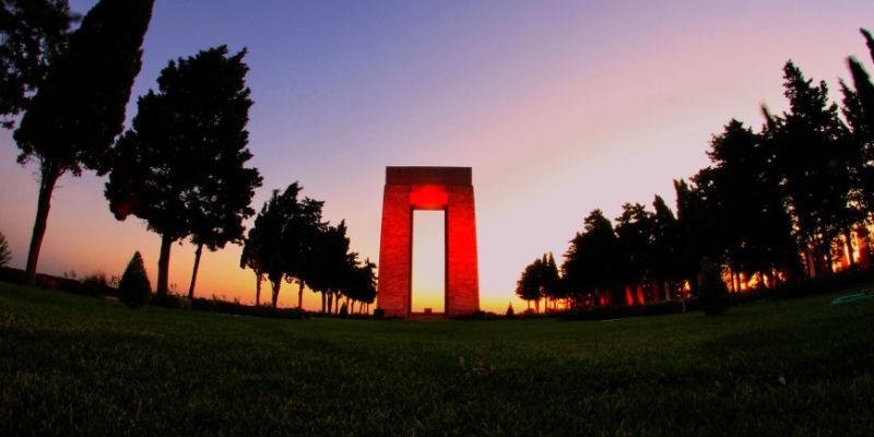 İkonik Çanakkale Şehitlikler Turu Günübirlik İzmir Çıkışlı