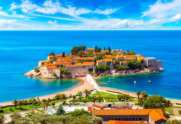 Sabiha Gökçen'den Pegasus ile Budva Turu 3 Gece 4 Gün